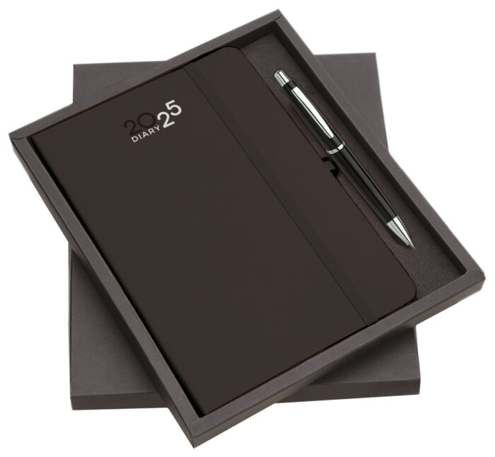 SET AGENDA C/ELASTICO F.TO CM 15X21 + PENNA IN ASTUCCIO MPM170 - immagine 3
