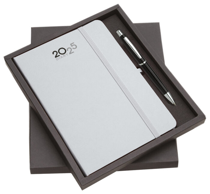 SET AGENDA C/ELASTICO F.TO CM 15X21 + PENNA IN ASTUCCIO MPM170 - immagine 7
